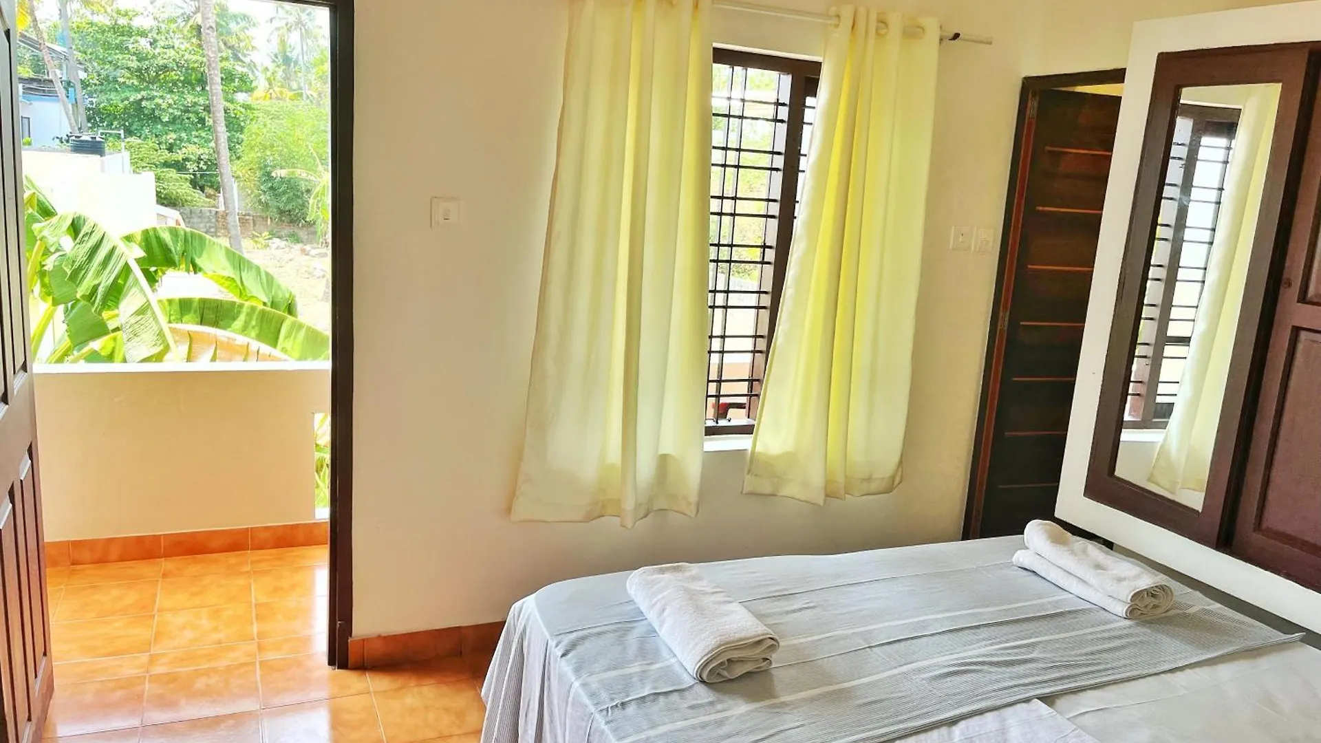 Guest house Bava Beach Resort & Retreat Center Varkala India