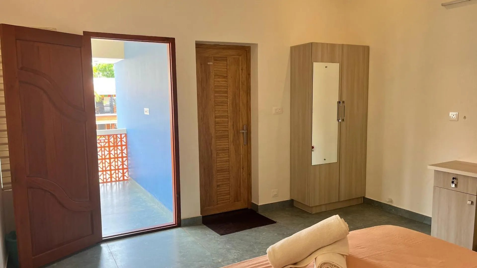 Bava Beach Resort & Retreat Center 바르칼라 0*,  인도