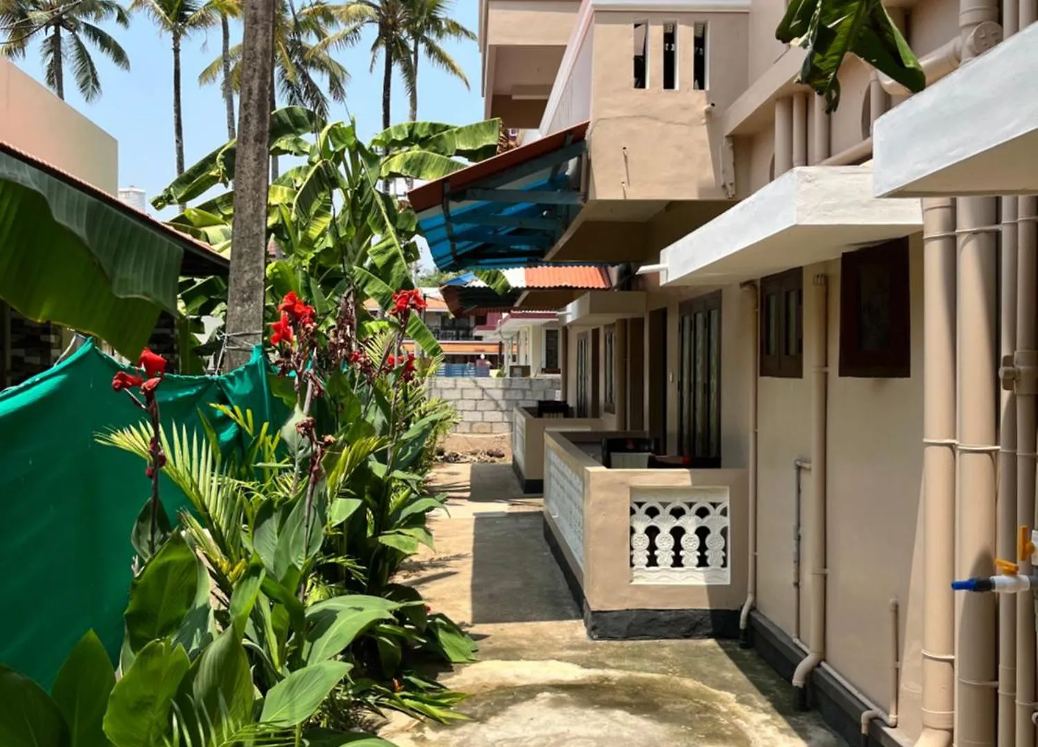 Bava Beach Resort & Retreat Center 바르칼라 게스트하우스