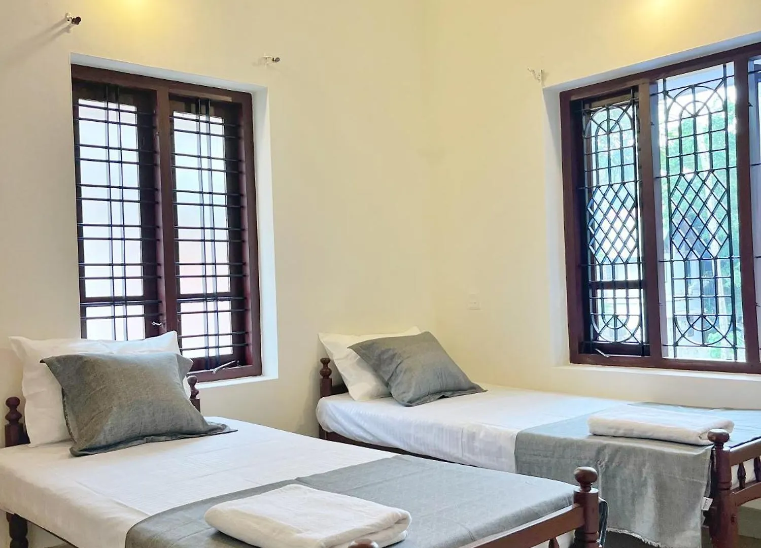 Bava Beach Resort & Retreat Center 바르칼라 인도